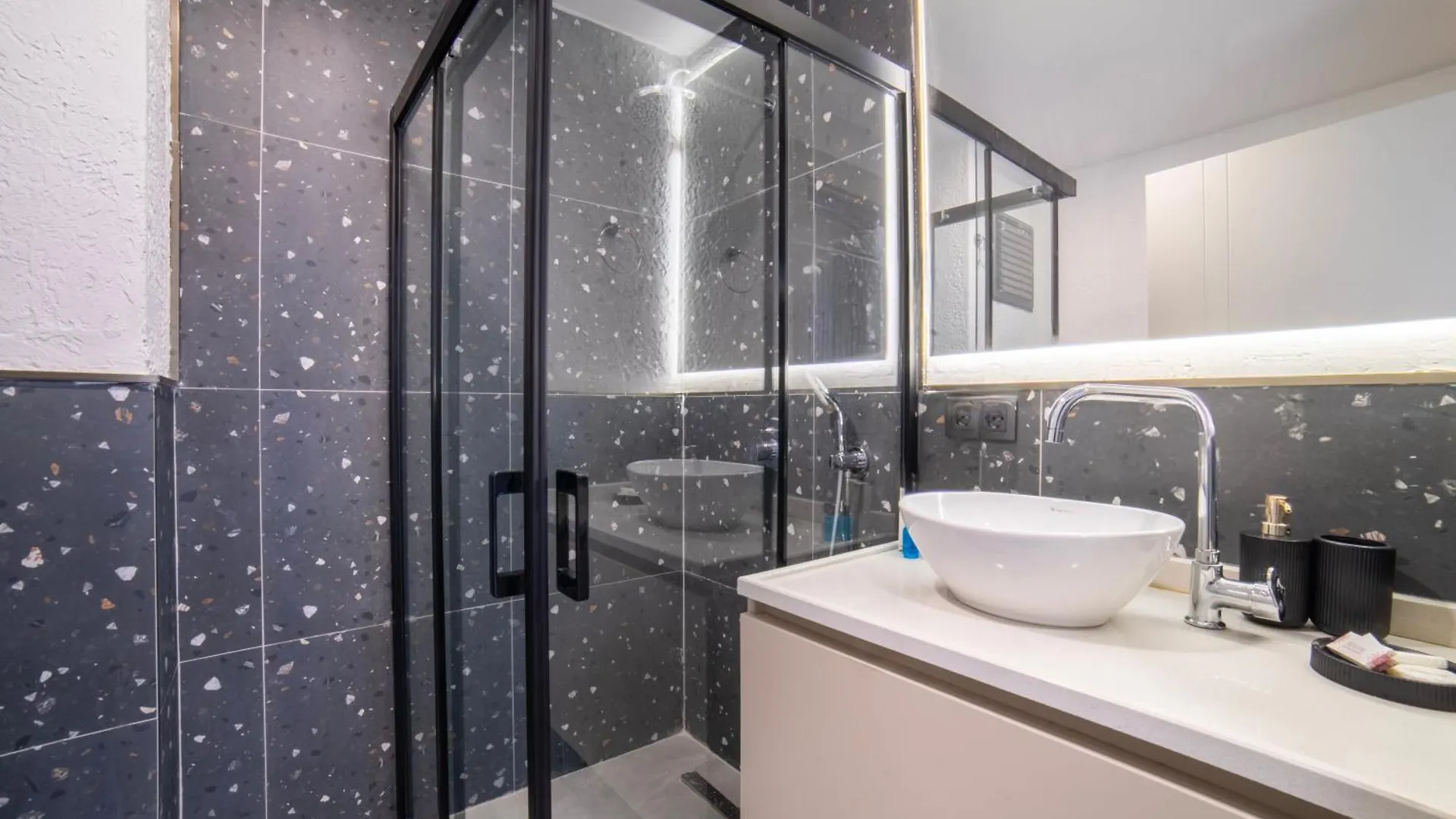 Aparthotel Rudblu Suites Antalya